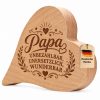 Holzherz mit Gravur „Papa – unbezahlbar, unersetzlich, wunderbar", Geschenk für den Vater